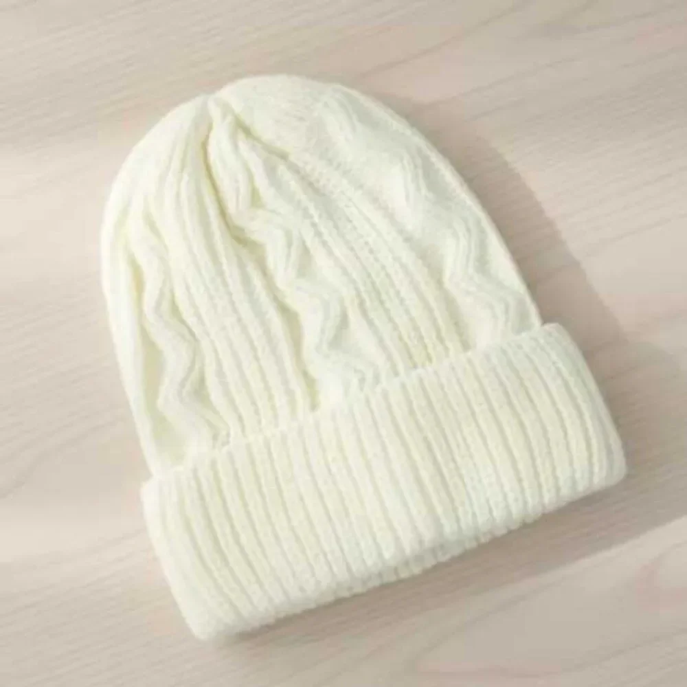 Ladies White Stylish Winter Hat